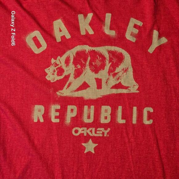 Oakley republic red & white tshirt size large - Picture 4 of 6